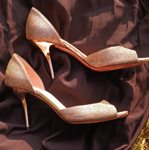 Jimmy Choo Logan D'orsay Peeptoe Pumps - Picture 2 of 3